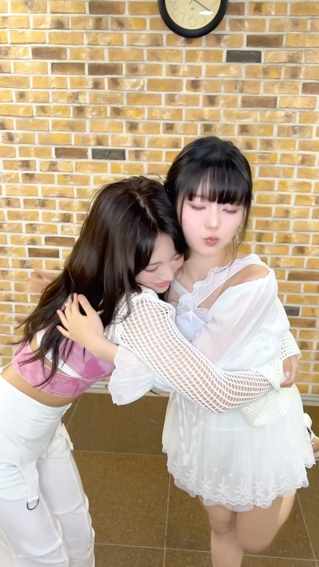 내 맘 깊이 들려온 #흔들꽃챌린지 ?? with #FIFTYFIFTY #피프티피프티 #KEENA #키나 @WE_FIFTYFIFTY